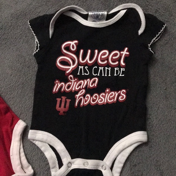 BABY ONESIES - Picture 3 of 3